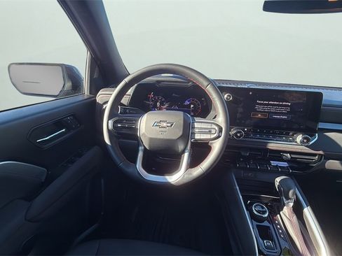 Used 2026 Chevrolet Colorado Z71 w/ Technology Package image 17