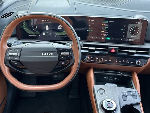 Certified 2026 Kia Sportage X-Line AWD/4WD image 14