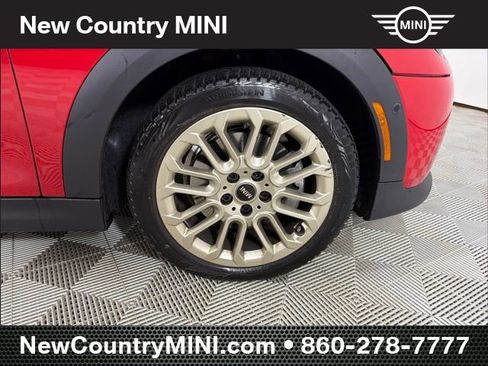 Certified 2025 MINI Cooper 2-Door Hardtop FWD image 9