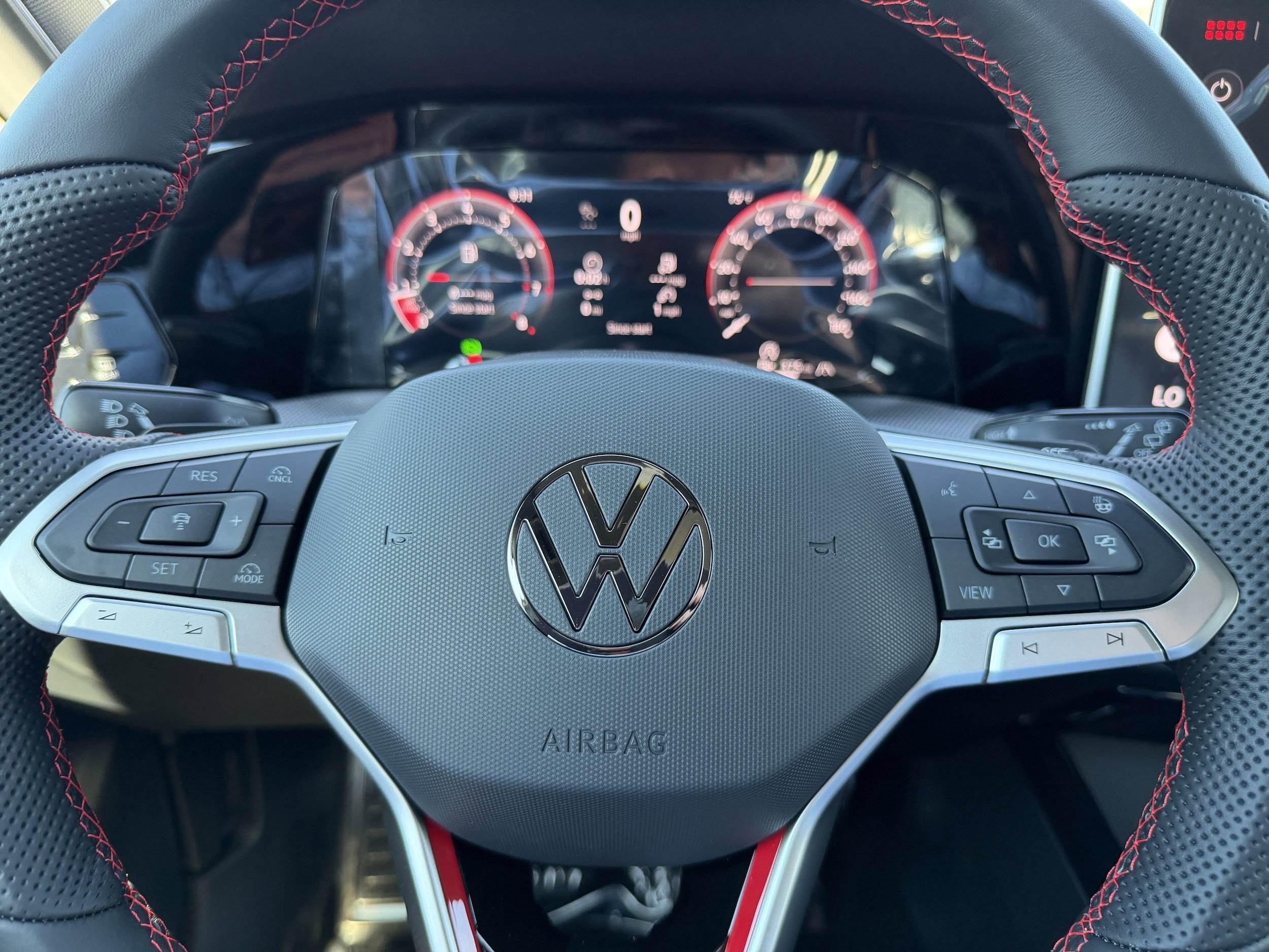 New 2026 Volkswagen GTI SE FWD image 30