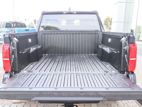 Used 2024 Toyota Tacoma TRD Sport image 28
