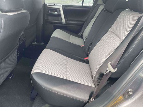 Used 2015 Toyota 4Runner SR5 w/ Four Season Floor Mat Package AWD/4WD image 14