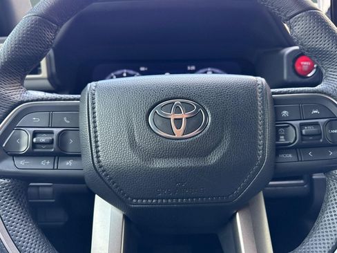 Used 2024 Toyota Tacoma TRD Off-Road AWD/4WD image 10