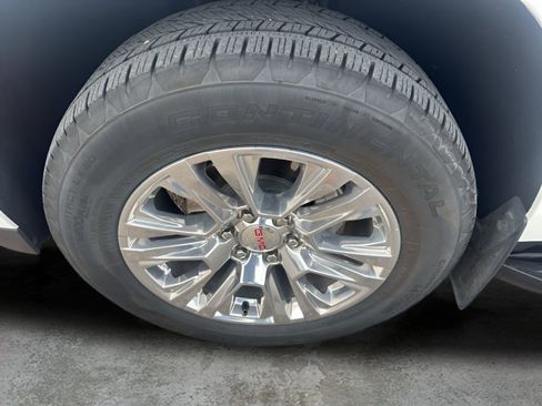 Used 2024 GMC Yukon Denali w/ Advanced Technology Package image 31