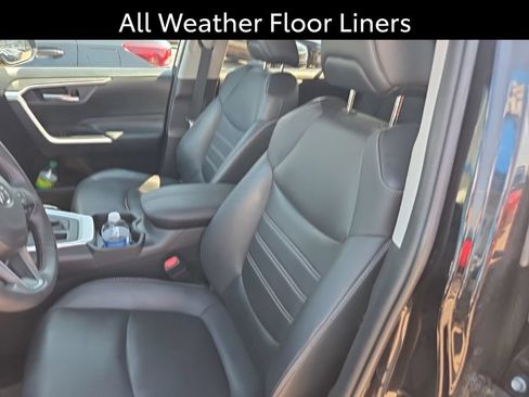 Used 2021 Toyota RAV4 XLE Premium AWD/4WD image 16