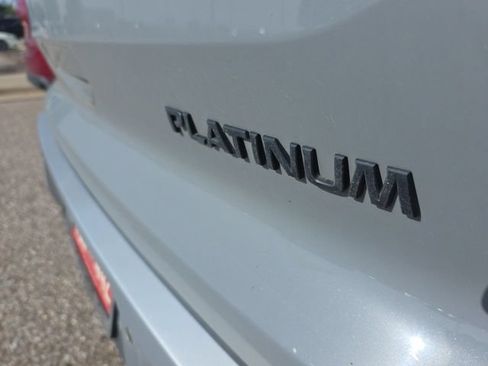 Used 2023 Nissan Pathfinder Platinum w/ Lighting Package (N93) FWD image 5
