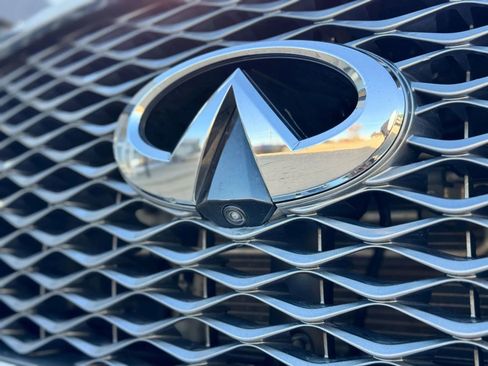 Used 2020 INFINITI QX80 Luxe w/ Proassist Package image 4