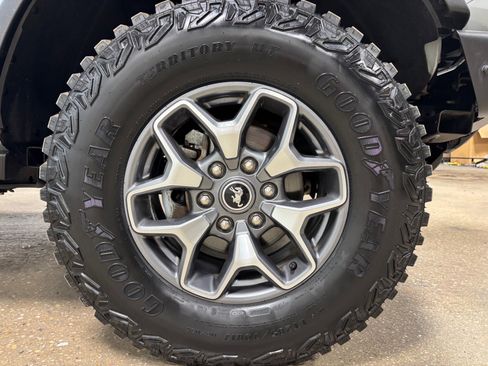 Used 2021 Ford Bronco Badlands AWD/4WD image 11