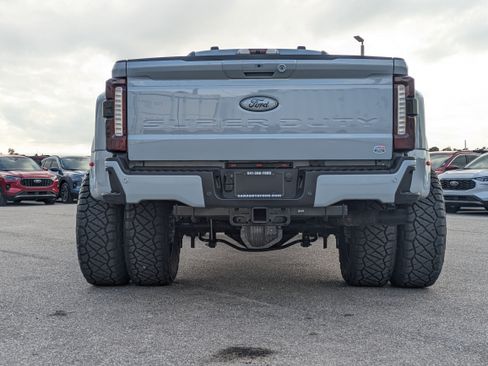 Used 2025 Ford F350 Lariat w/ Lariat Ultimate Package image 4
