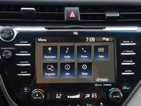 Used 2020 Toyota Camry XSE w/ Navigation Package FWD image 13
