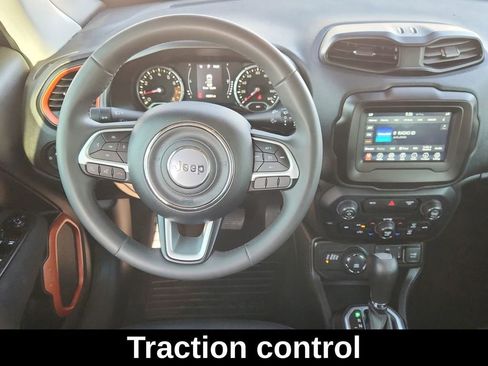 Used 2020 Jeep Renegade Latitude image 12