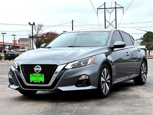Used 2019 Nissan Altima 2.5 SV image 4