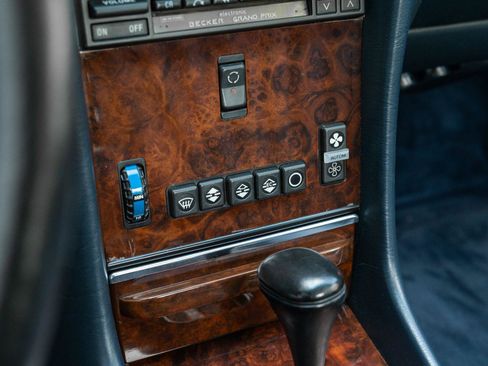 Used 1987 Mercedes-Benz 560 SL image 57