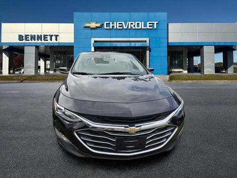 Used 2024 Chevrolet Malibu LT FWD image 2