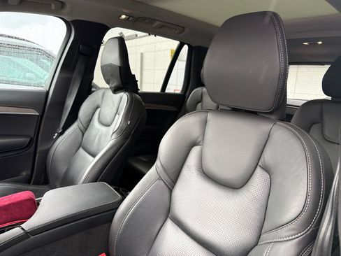 Used 2022 Volvo XC90 T6 Inscription w/ Advanced Package AWD/4WD image 5