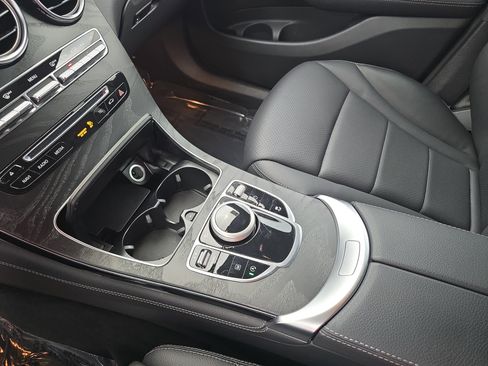 Certified 2019 Mercedes-Benz GLC 300 image 24