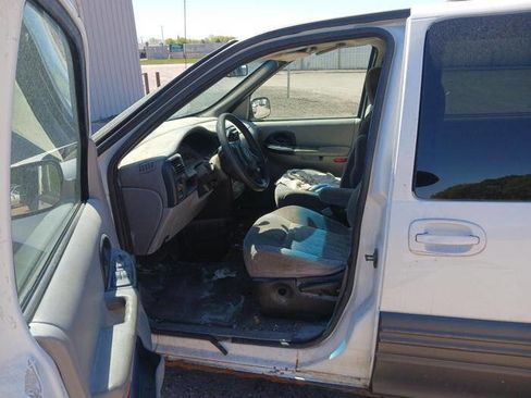 Used 2004 Pontiac Montana Extended w/ Climate Package FWD image 22
