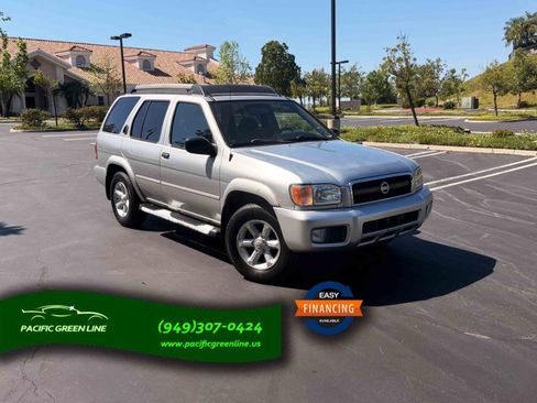 Used 2003 Nissan Pathfinder SE w/ SE Popular Pkg image 3