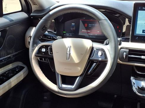 Used 2026 Lincoln Corsair Grand Touring w/ Jet Appearance Package AWD/4WD image 7