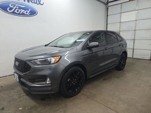 Used 2023 Ford Edge ST-Line w/ Class II Trailer Tow Package AWD/4WD image 28