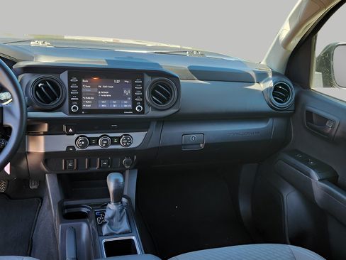 Used 2022 Toyota Tacoma SR RWD image 22