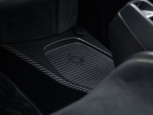 Used 2019 McLaren Senna image 72