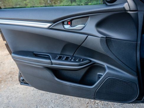 Used 2019 Honda Civic Sport image 24