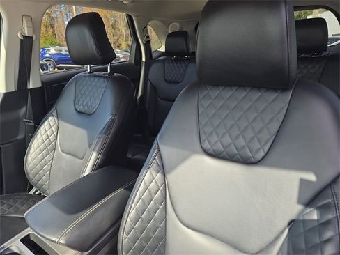 Used 2024 Ford Edge Titanium image 26