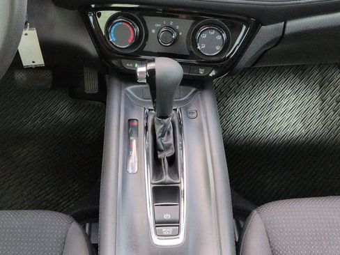 Used 2020 Honda HR-V LX image 19