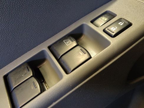 Used 2017 Nissan Frontier SV w/ SV Value Truck Package image 27