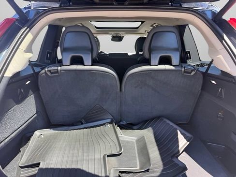 Used 2022 Volvo XC90 T6 Momentum w/ Advanced Package AWD/4WD image 11