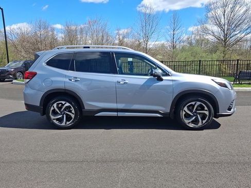 Certified 2022 Subaru Forester Touring AWD/4WD image 7