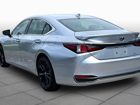 Used 2023 Lexus ES 300h F Sport FWD image 12