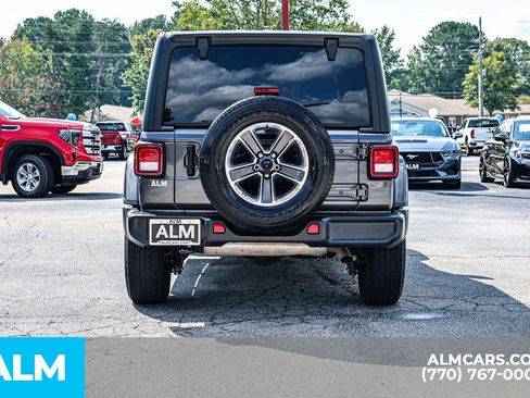Used 2021 Jeep Wrangler Unlimited Sahara image 12
