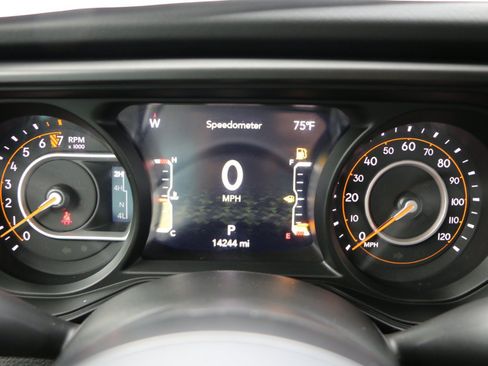 Used 2025 Jeep Gladiator Sport AWD/4WD image 28