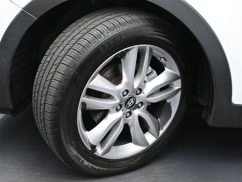 Used 2014 Hyundai Santa Fe Sport 2.0T w/ Technology Package 05 image 20