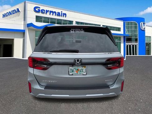 Certified 2025 Honda Odyssey Touring image 6