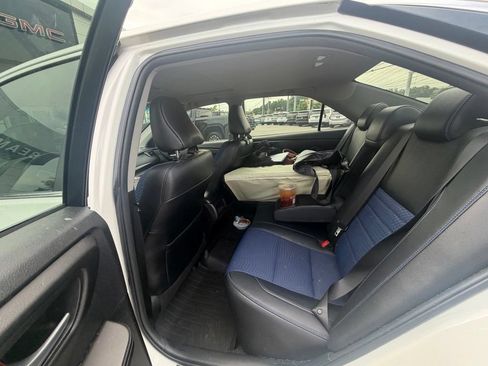 Used 2016 Toyota Camry SE FWD image 8