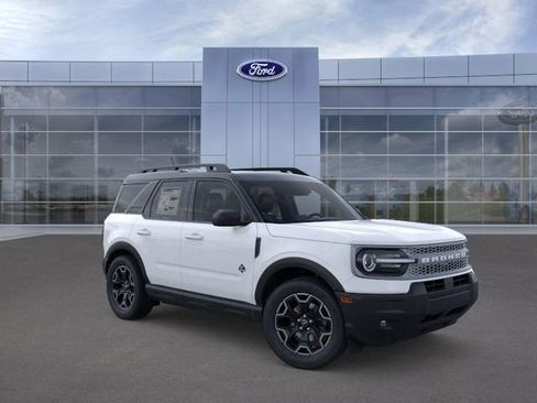 New 2025 Ford Bronco Sport Outer Banks image 7