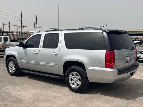 Used 2013 GMC Yukon XL SLT RWD image 4