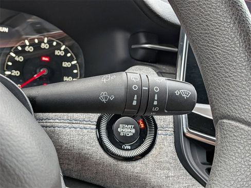 Used 2023 Jeep Compass Sport image 30