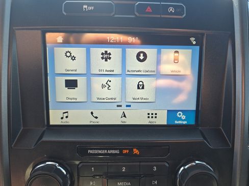 Used 2019 Ford F150 XLT w/ Equipment Group 302A Luxury AWD/4WD image 25