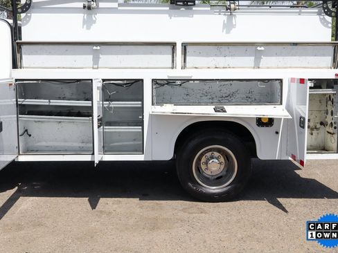 Used 2019 Ford F350 XL w/ Power Equipment Group image 7