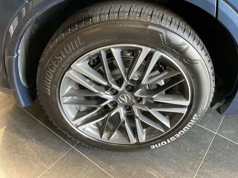Used 2026 Acura MDX SH-AWD w/ Advance Package image 8