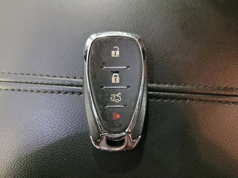 Used 2018 Chevrolet Malibu LT FWD image 32