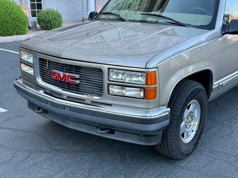 Used 1999 GMC Yukon 4WD 4-Door image 6