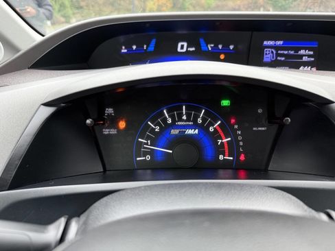 Used 2012 Honda Civic Hybrid Sedan image 24