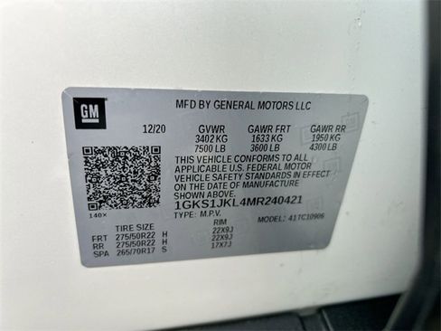 Used 2021 GMC Yukon XL Denali w/ Denali Premium Package image 34