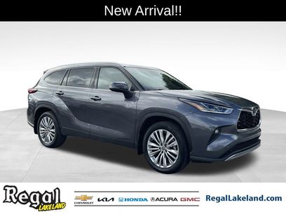 Used 2024 Toyota Highlander Platinum