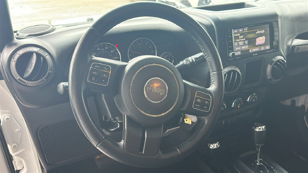 Used 2017 Jeep Wrangler Sport w/ Connectivity Group AWD/4WD image 22